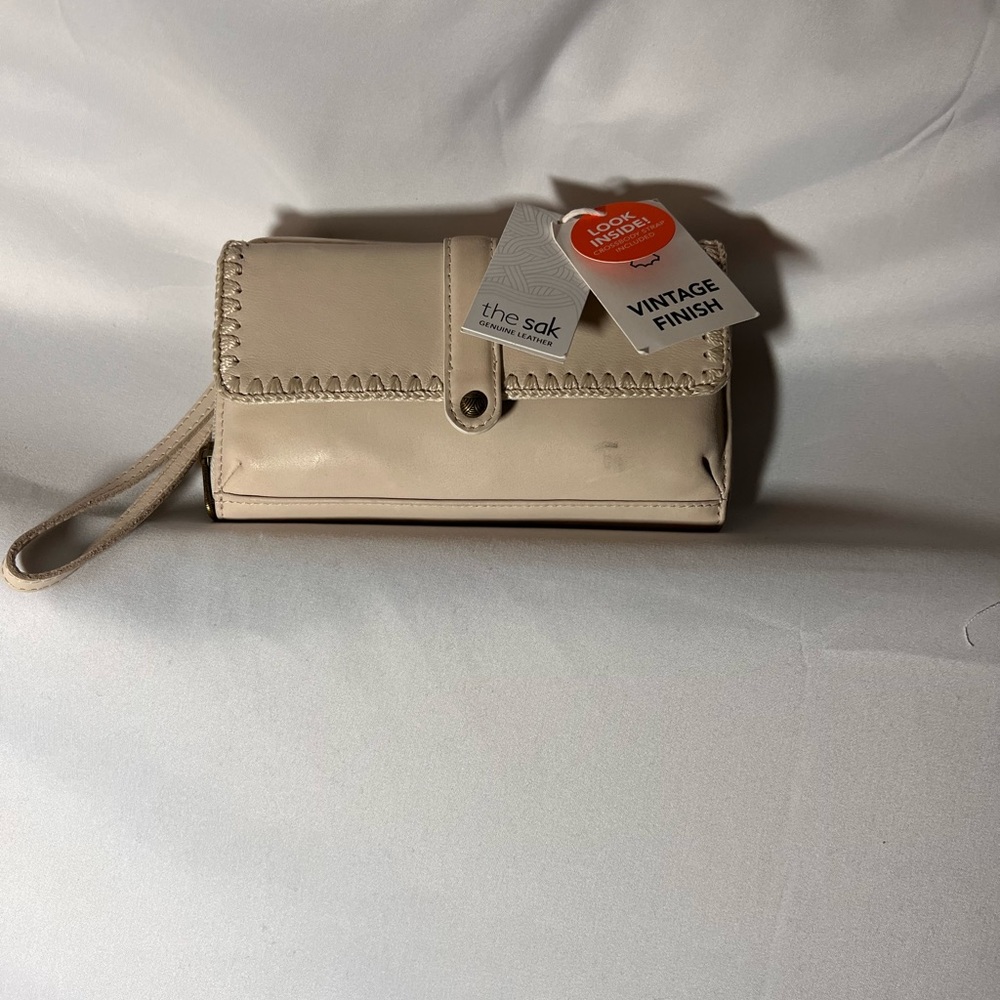 The SaK Genuine Leather Vintage style Smartphone crossbody bag